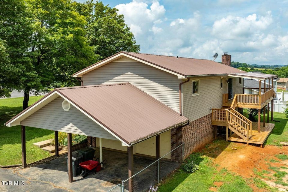 Photo #58: 2122 Hillcrest Drive