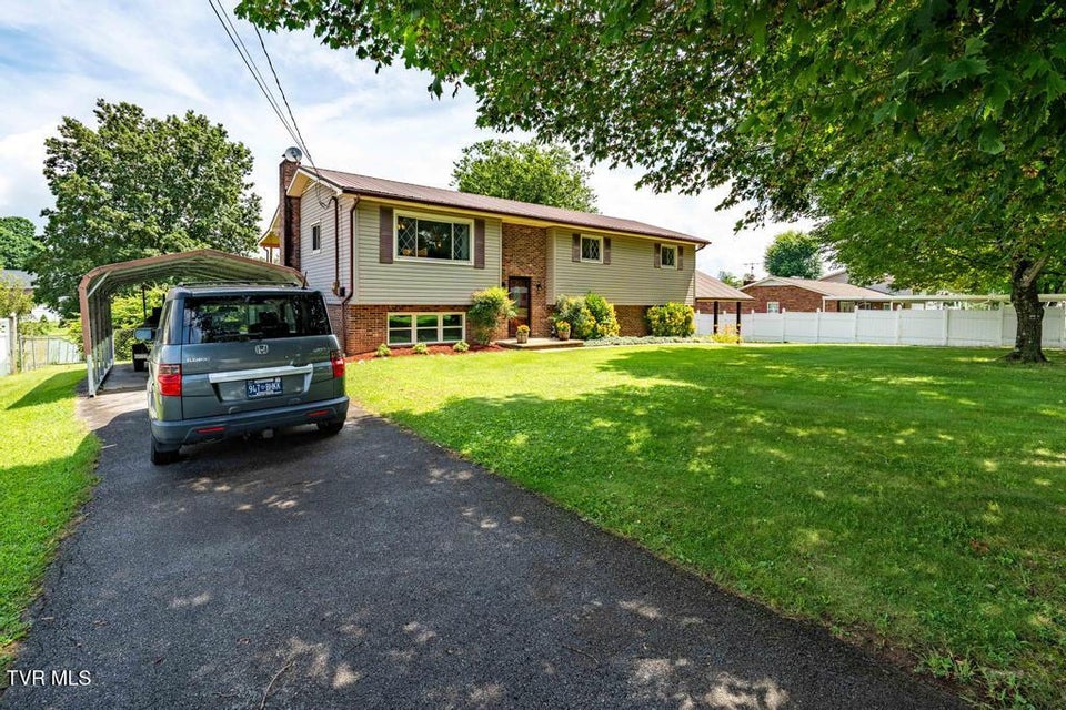 Photo #61: 2122 Hillcrest Drive