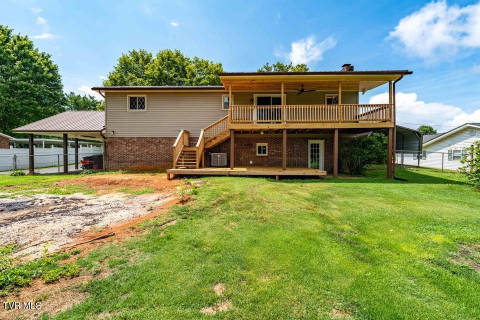 Photo #77: 2122 Hillcrest Drive