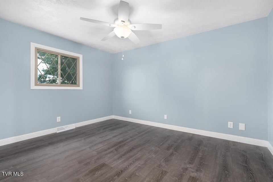 Photo #27: 2122 Hillcrest Drive