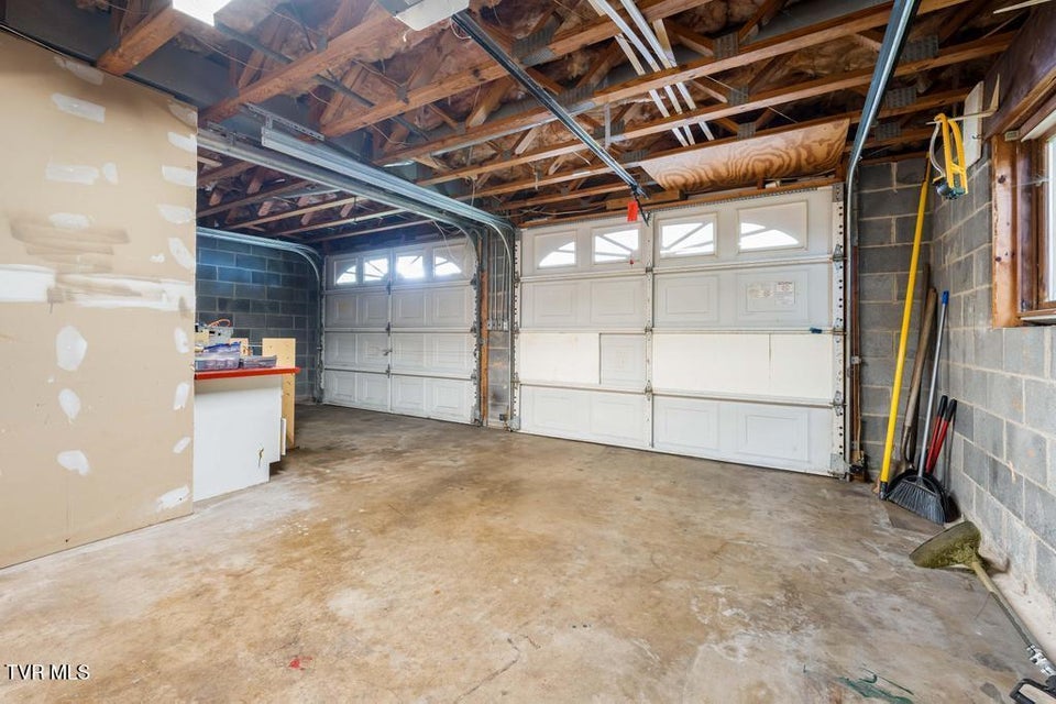 Photo #86: 2122 Hillcrest Drive