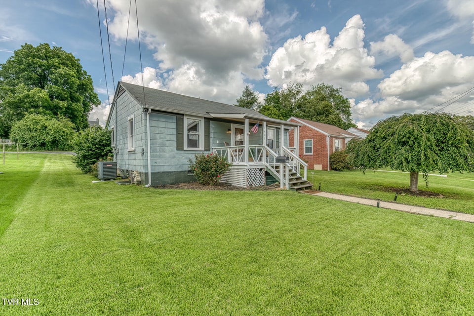 Photo #23: 1409 Newton Street