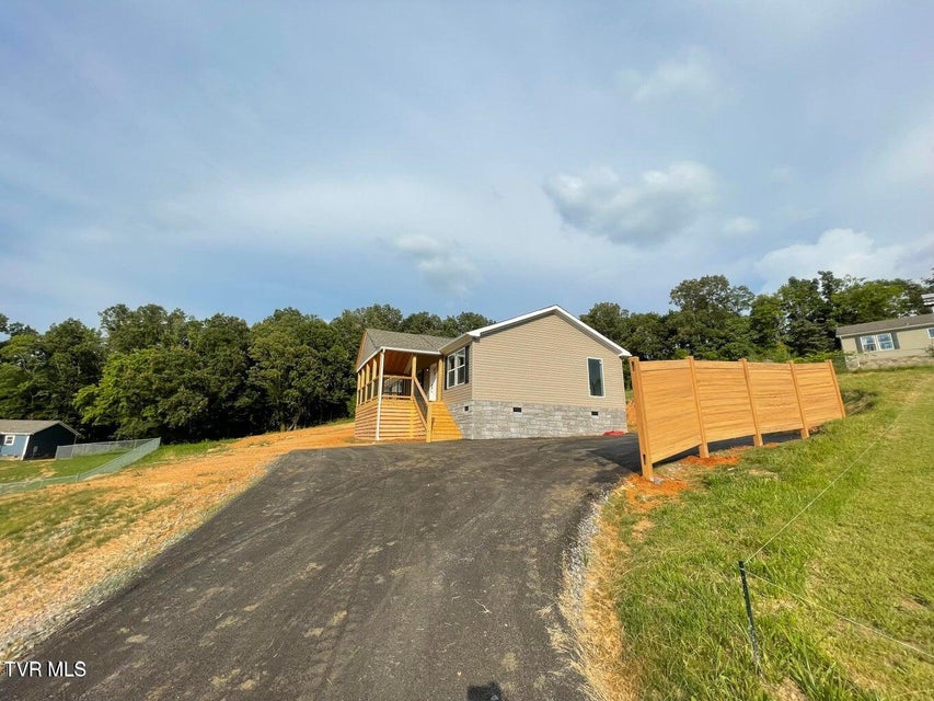 Photo #3: 1819 Siesta Drive