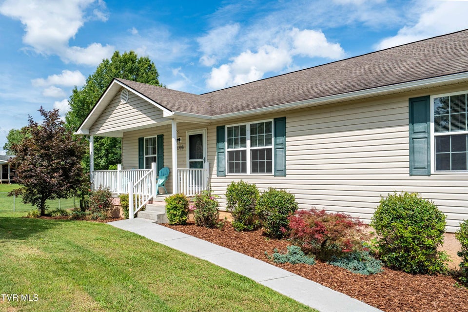 Photo #4: 1306 Greenlee Drive