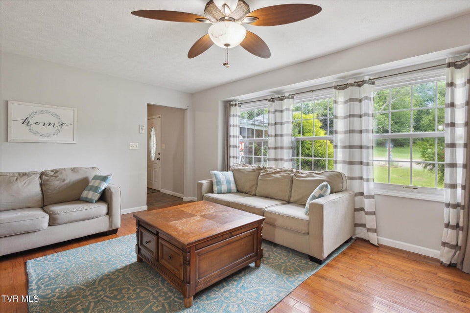 Photo #5: 4404 Stillwood Avenue