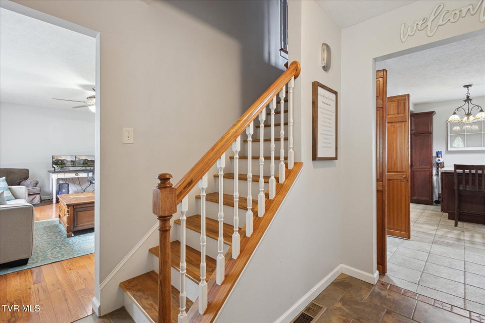 Photo #9: 4404 Stillwood Avenue