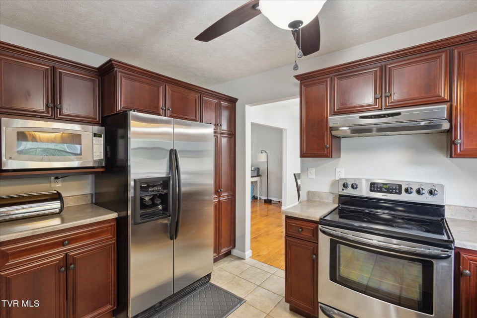 Photo #12: 4404 Stillwood Avenue