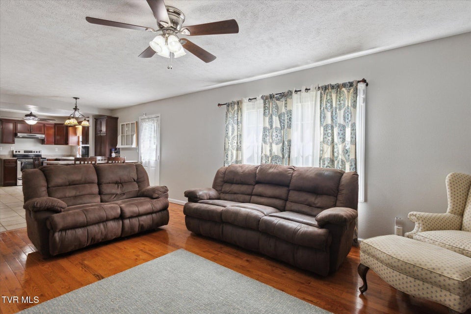 Photo #17: 4404 Stillwood Avenue