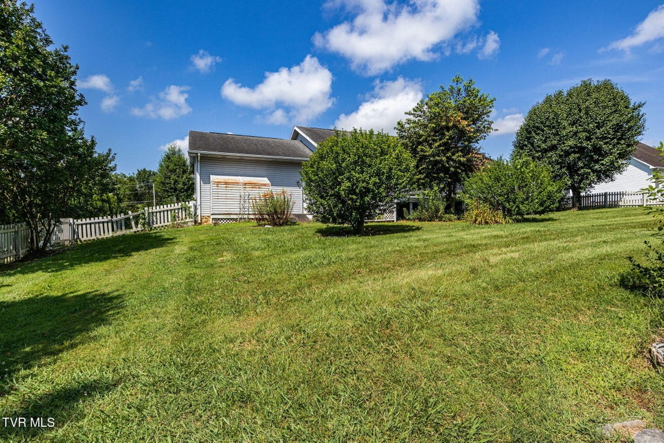 Photo #26: 115 Wayland Drive