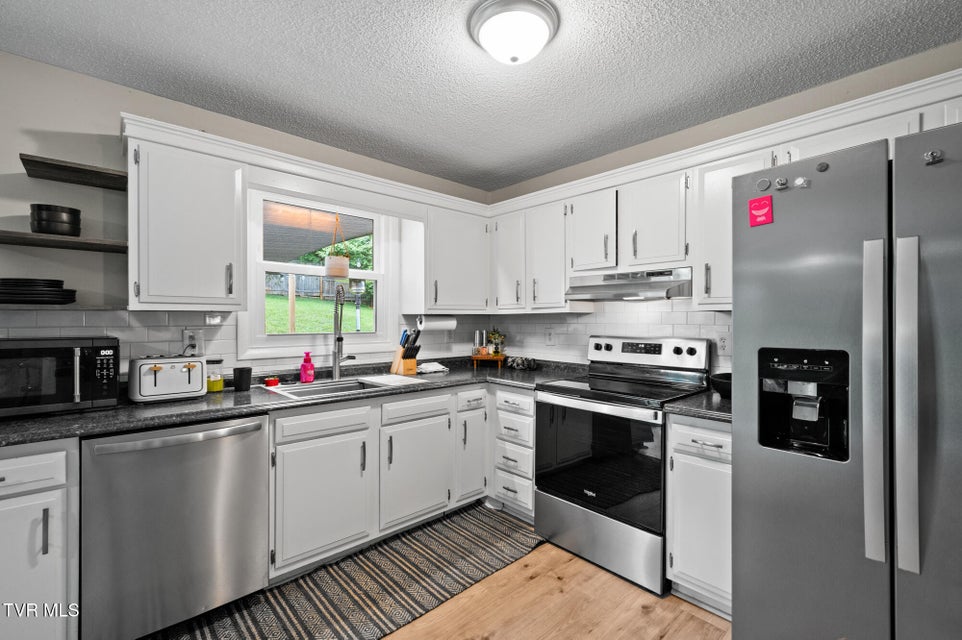 Photo #12: 3020 Ridgemont Circle