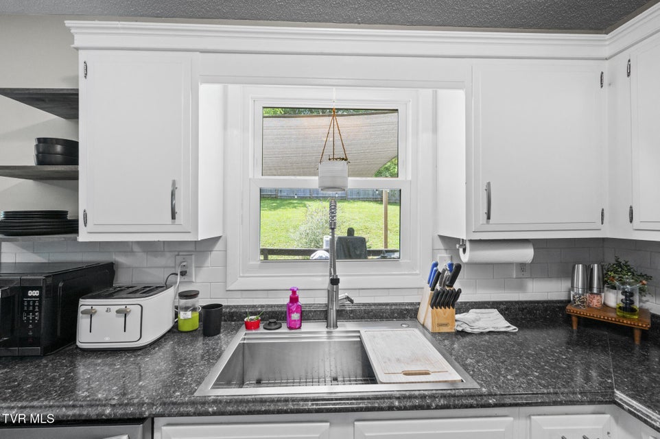 Photo #13: 3020 Ridgemont Circle