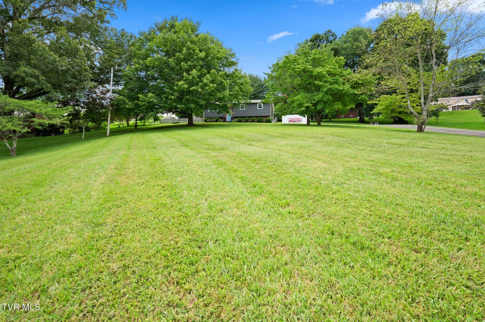 Photo #31: 3020 Ridgemont Circle