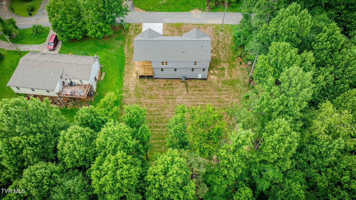 Photo #48: 129 Stratton Place
