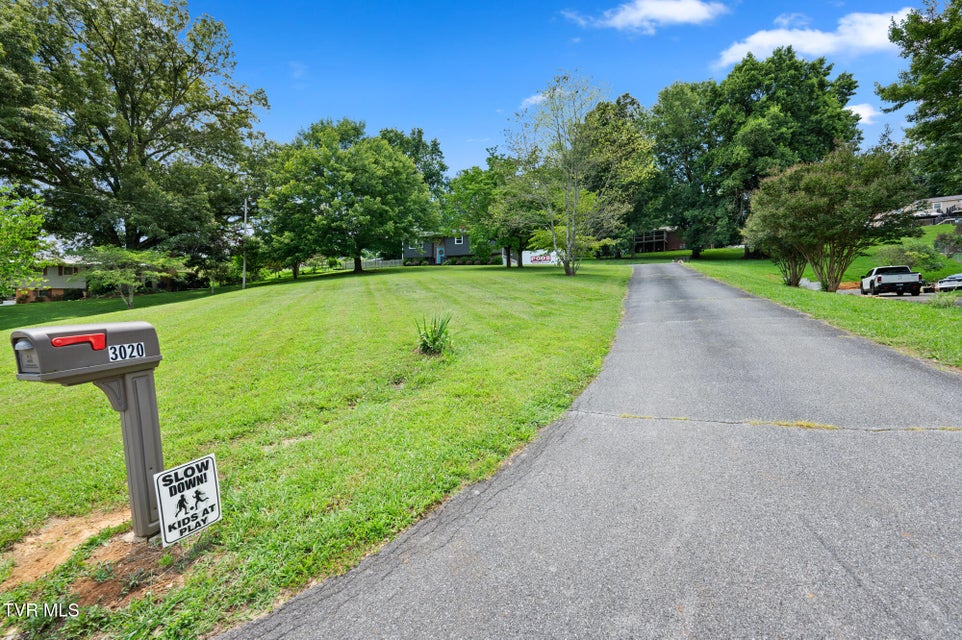 Photo #2: 3020 Ridgemont Circle