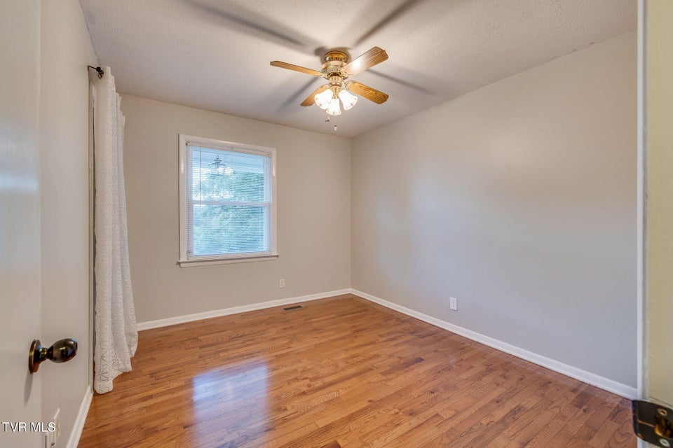 Photo #22: 3513 Crest Road