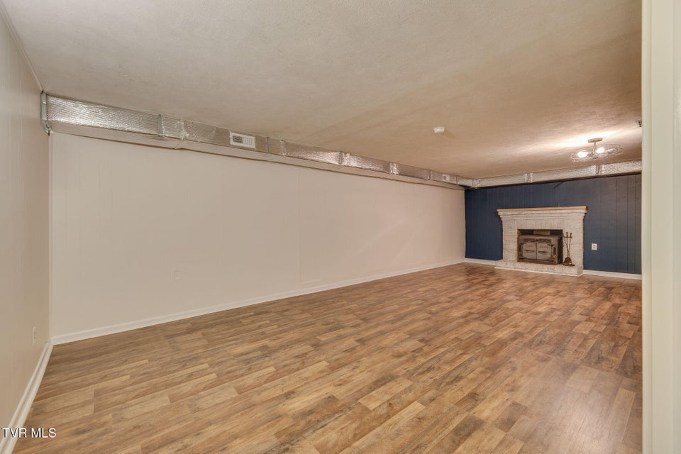 Photo #24: 3513 Crest Road