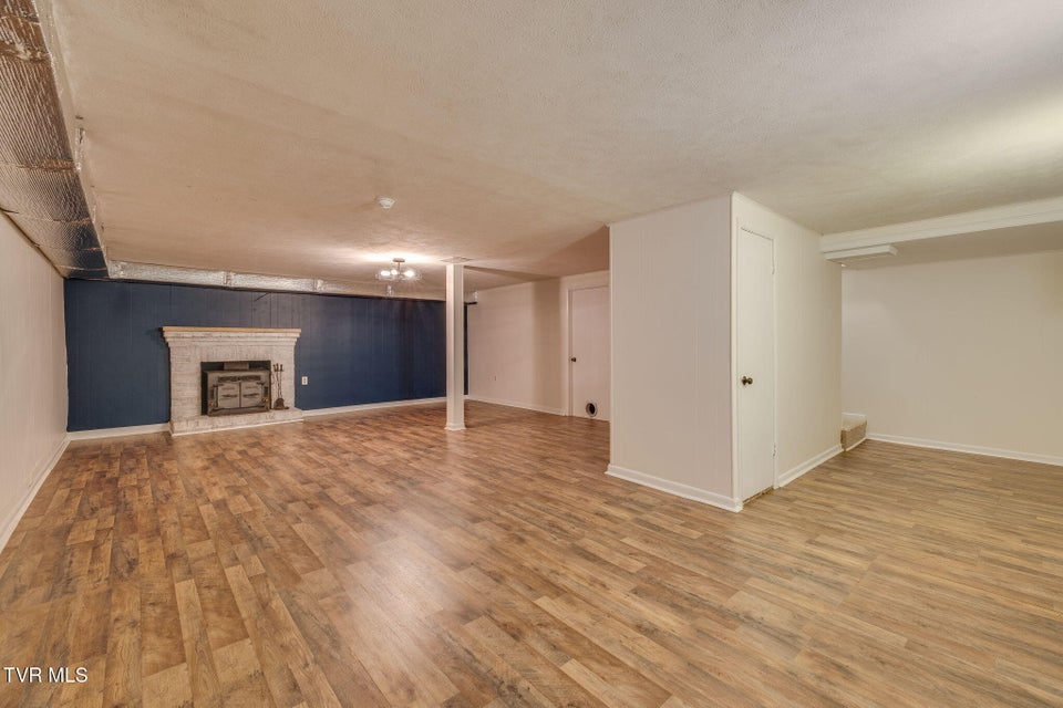 Photo #25: 3513 Crest Road