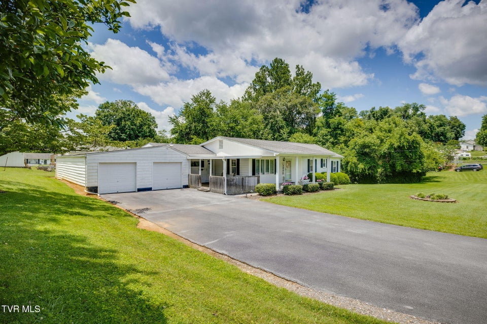 Photo #3: 2603 Mimosa Lane