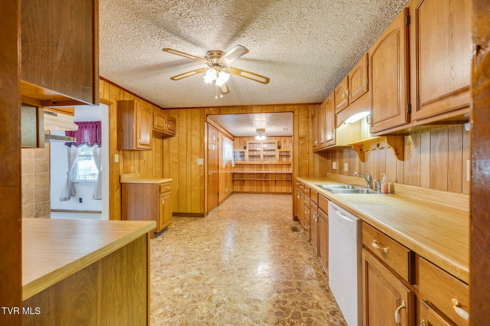 Photo #11: 2603 Mimosa Lane