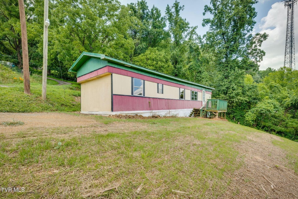 Photo #19: 899 -901 Watauga Road