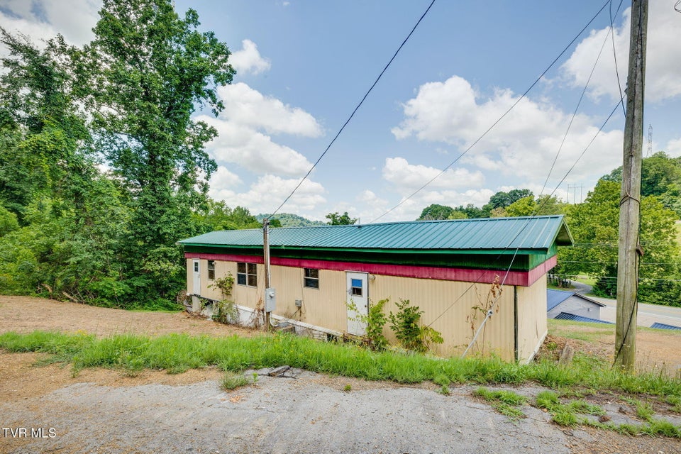 Photo #21: 899 -901 Watauga Road