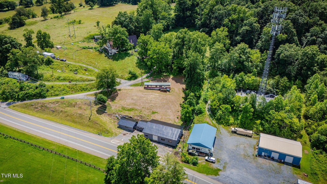 Photo #27: 899 -901 Watauga Road