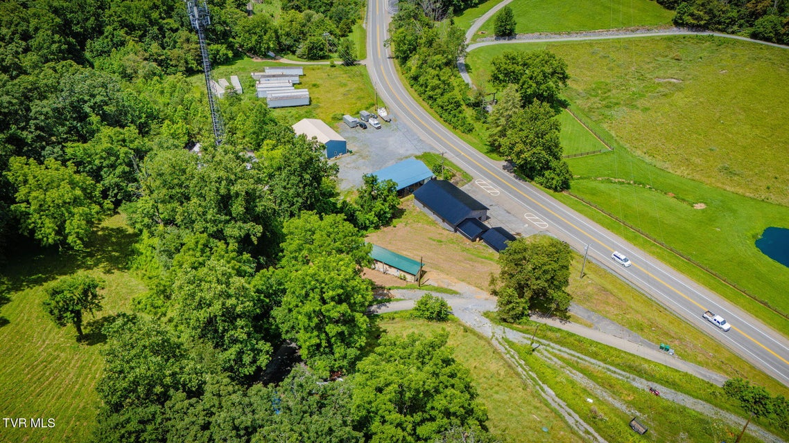 Photo #33: 899 -901 Watauga Road