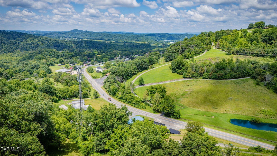 Photo #34: 899 -901 Watauga Road