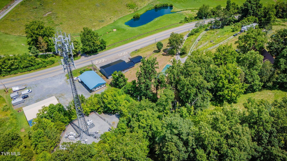 Photo #35: 899 -901 Watauga Road