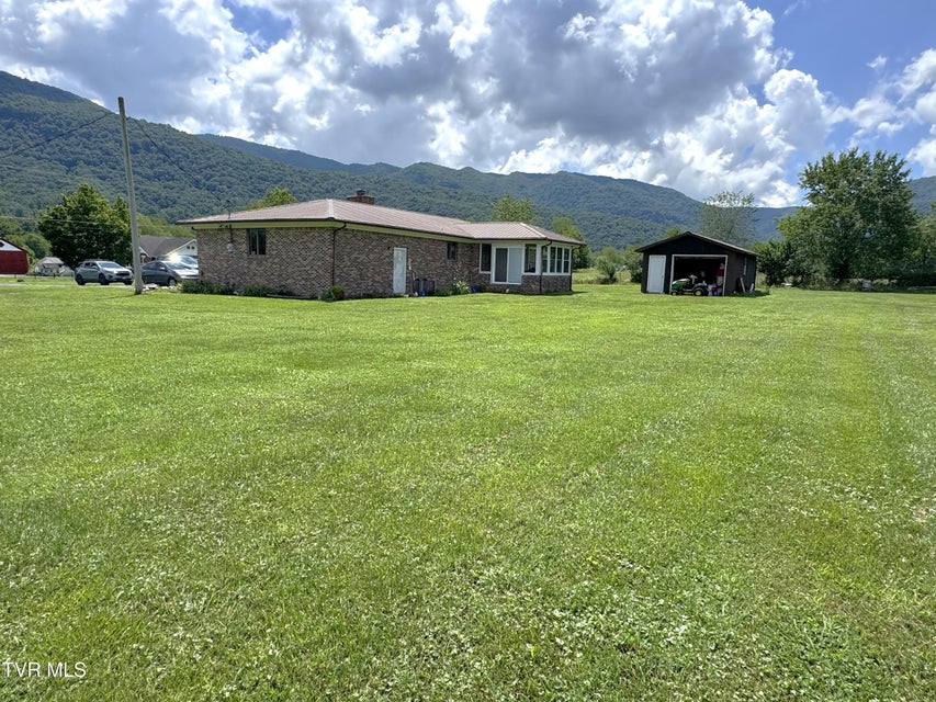 Photo #6: 1935 East Stone Gap Road