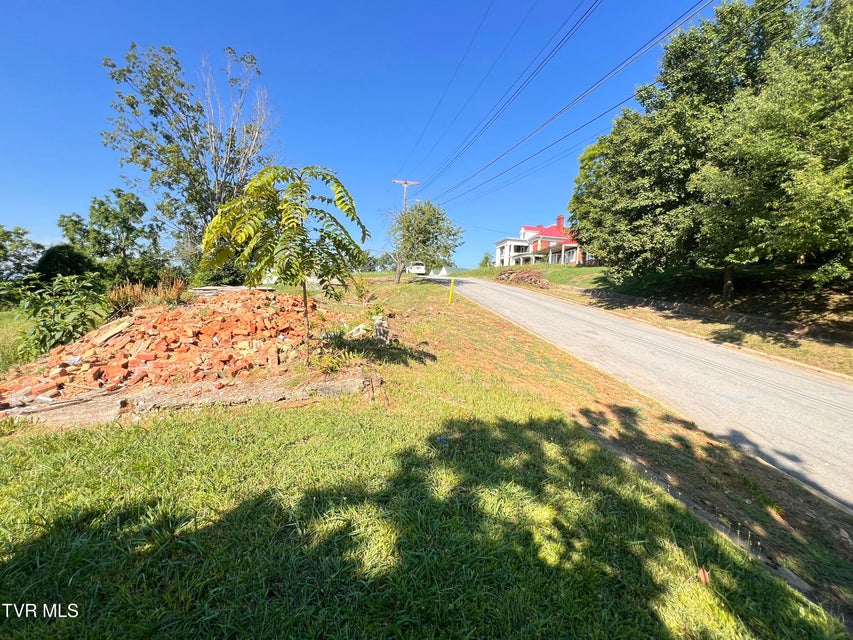 Photo #6: 124 Highland Avenue