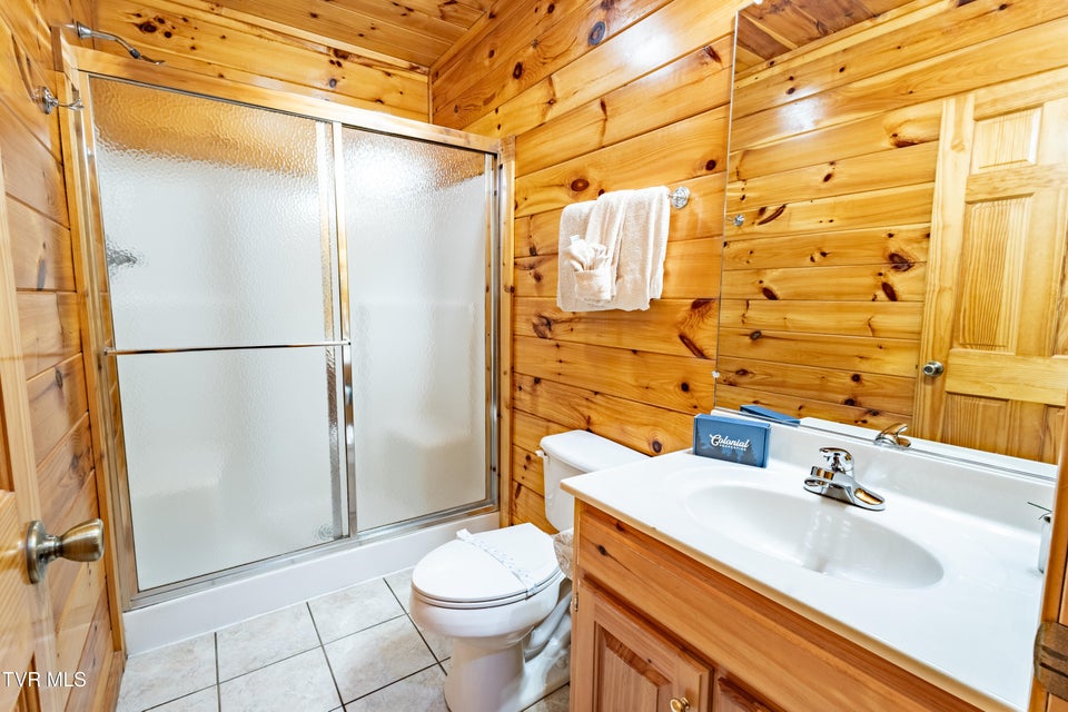 Photo #15: 440 Oak Sky Way