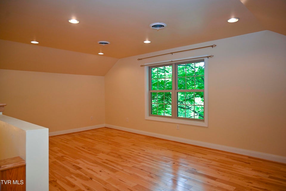 Photo #23: 48 Wood Land Circle