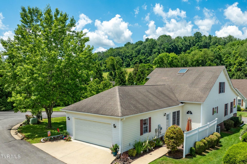 Photo #7: 12616 Chesterfield Lane