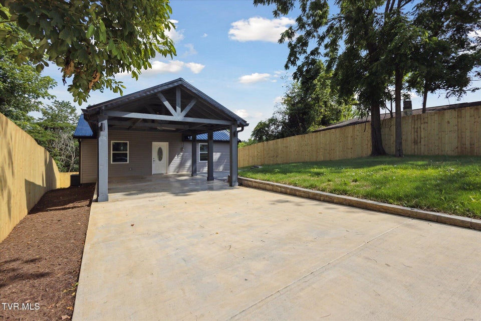 Photo #2: 126 Hughes Lane