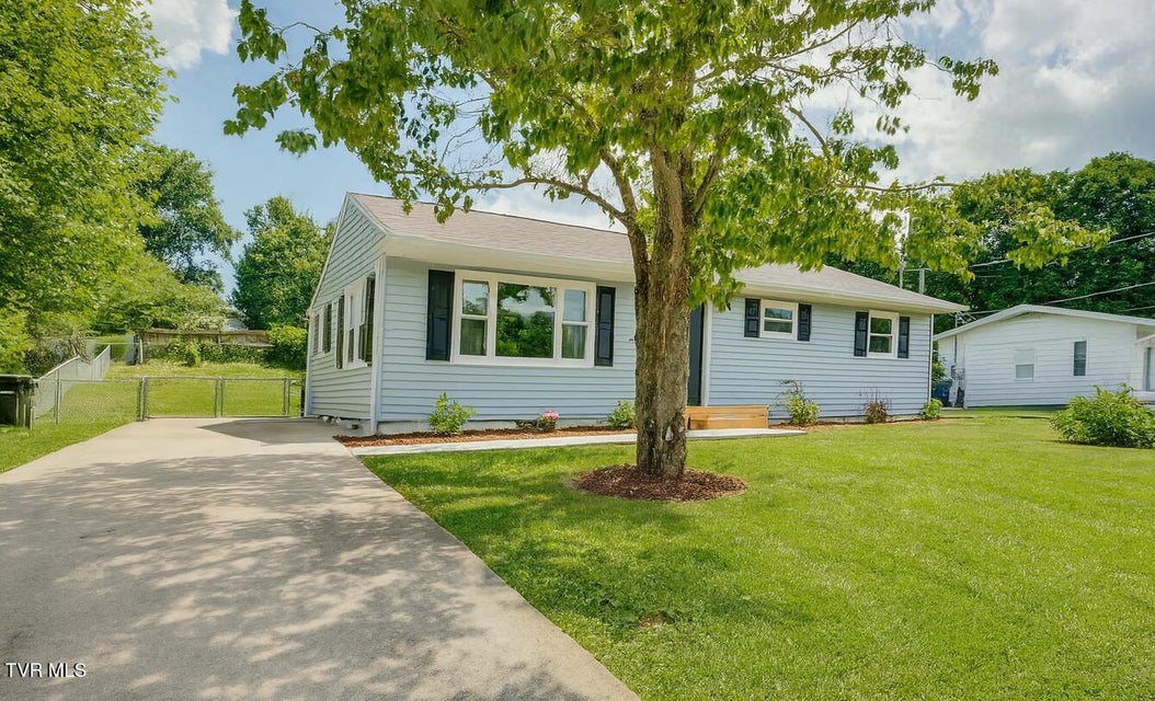Photo #3: 203 Hickory Road