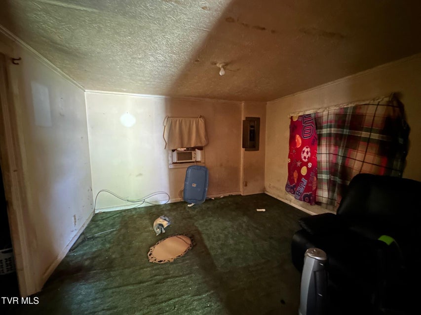 Photo #6: 1021 Globe Street