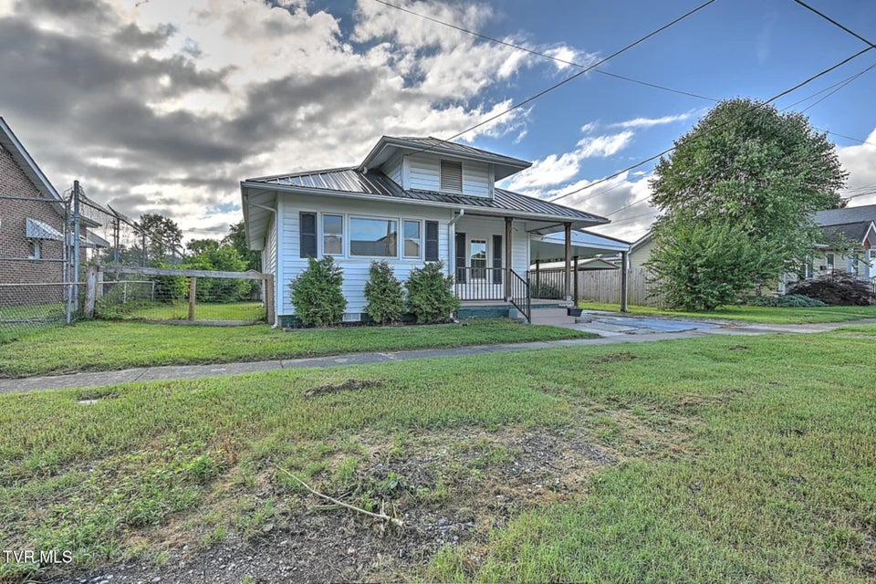 Photo #6: 810 Roan Street