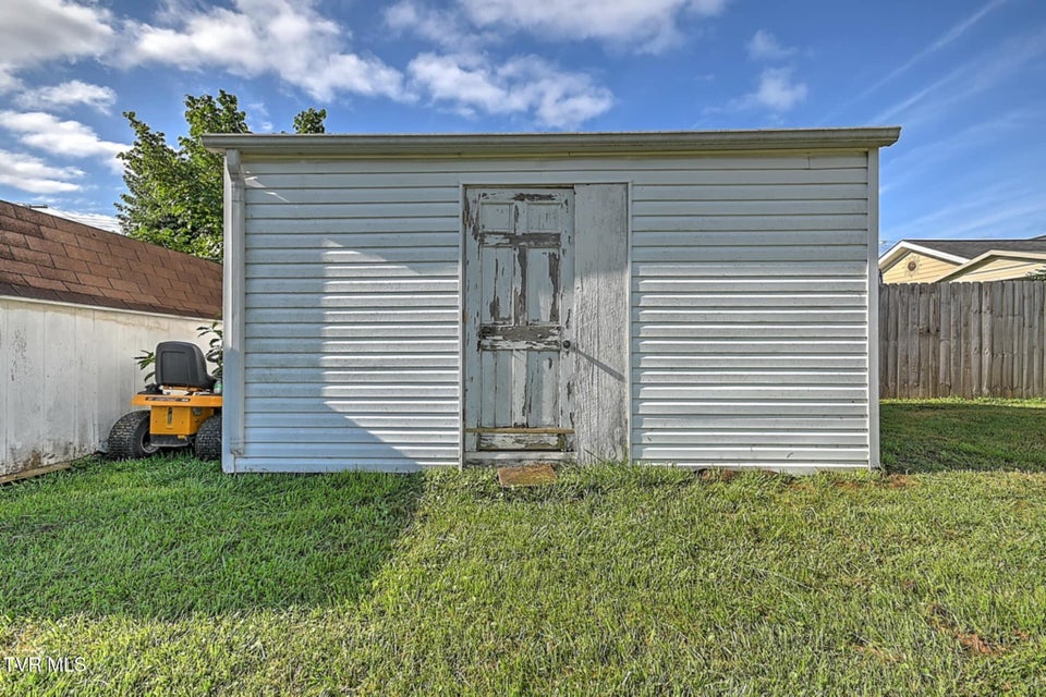 Photo #35: 810 Roan Street