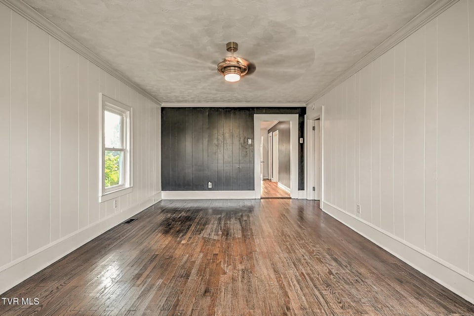Photo #26: 810 Roan Street