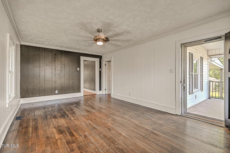 Photo #27: 810 Roan Street