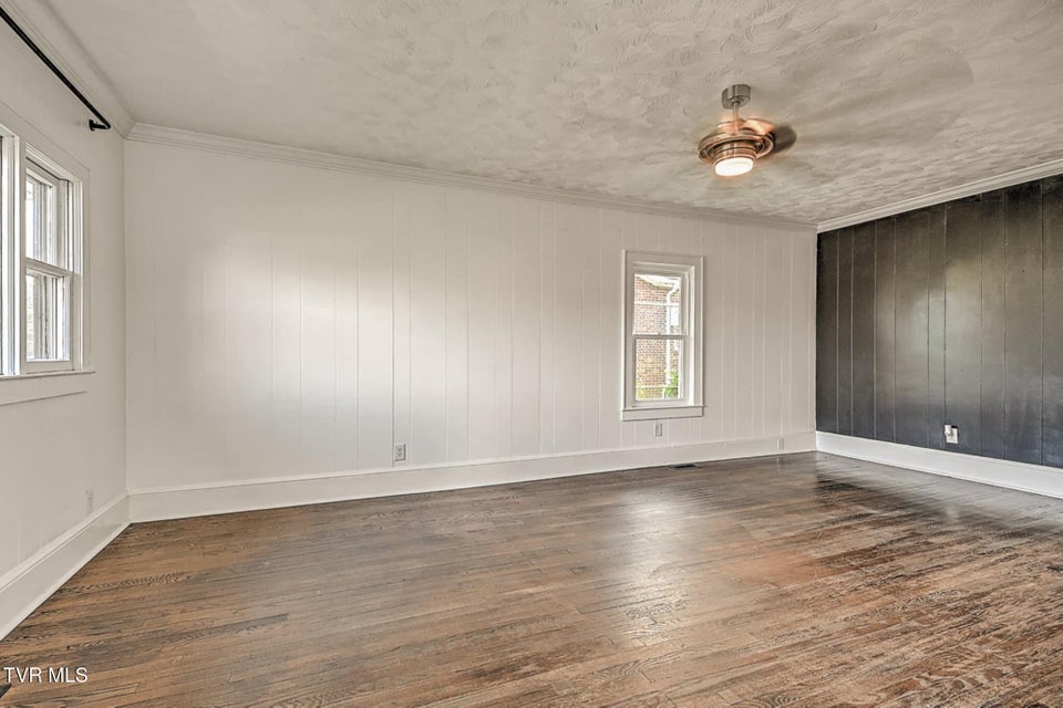 Photo #28: 810 Roan Street
