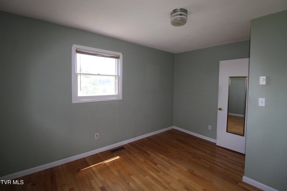 Photo #28: 288 Hicks Road