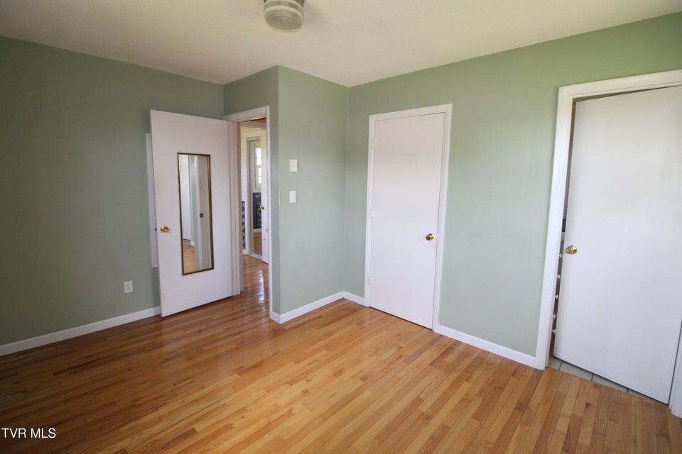 Photo #29: 288 Hicks Road