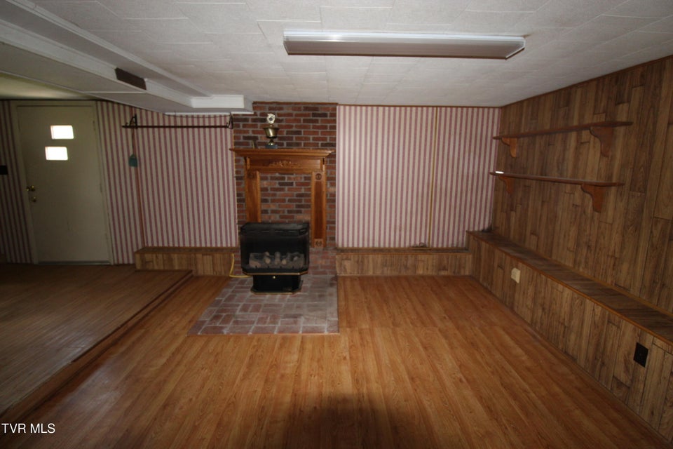 Photo #34: 288 Hicks Road