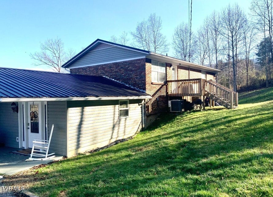 Photo #3: 682 Hamner Avenue