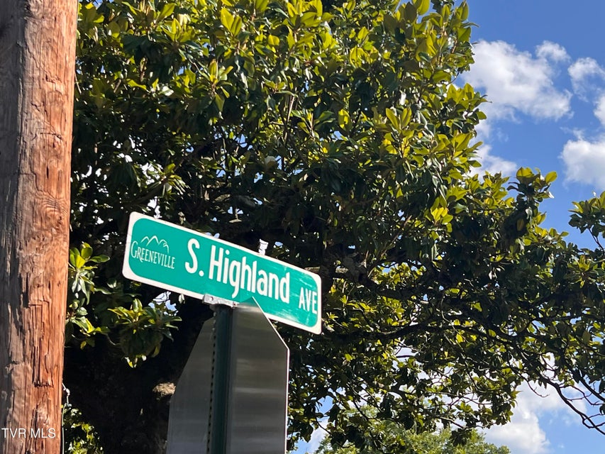 Photo #38: 124 Highland Avenue