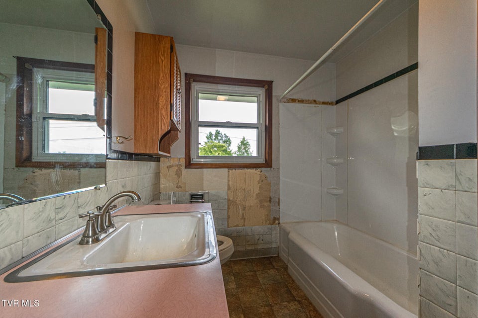 Photo #14: 615 Wendover Drive