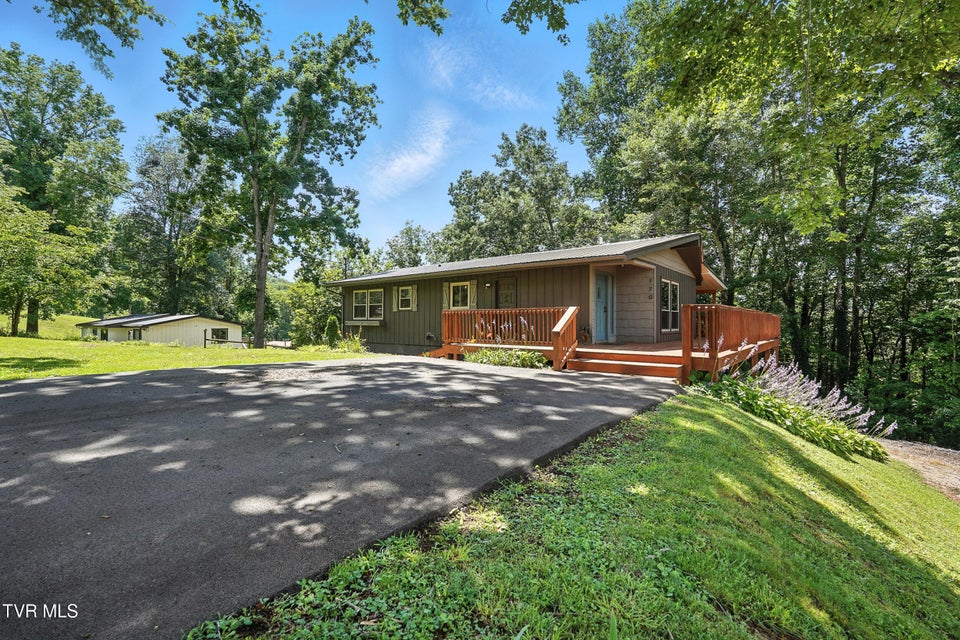 Photo #6: 170 Diana Avenue