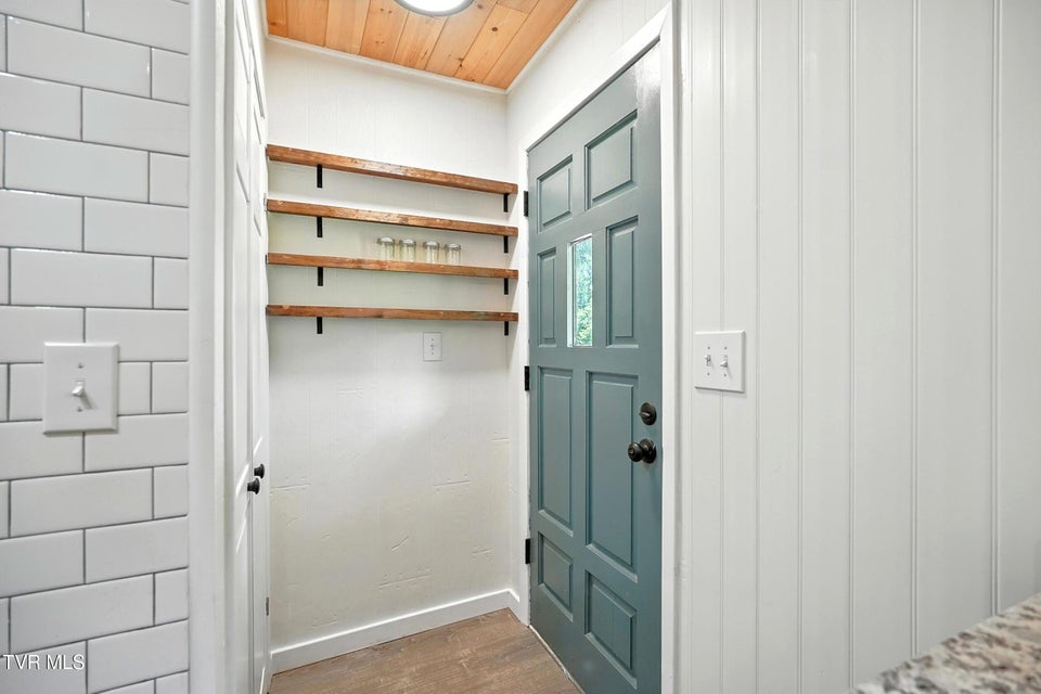 Photo #11: 170 Diana Avenue